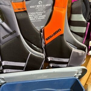 Men's Freedom Life Vest - Black and Orange